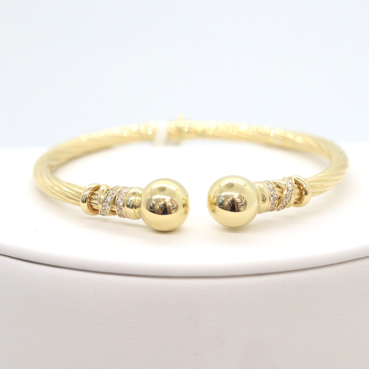 14k Ball Bangle