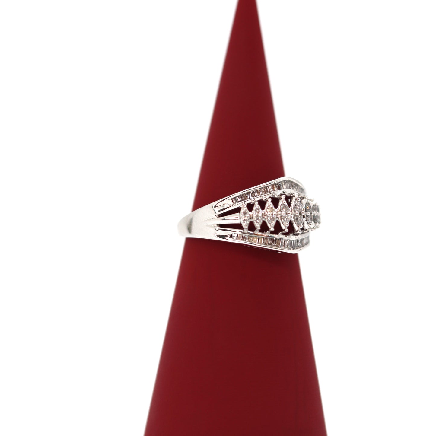 10k White Gold Ring