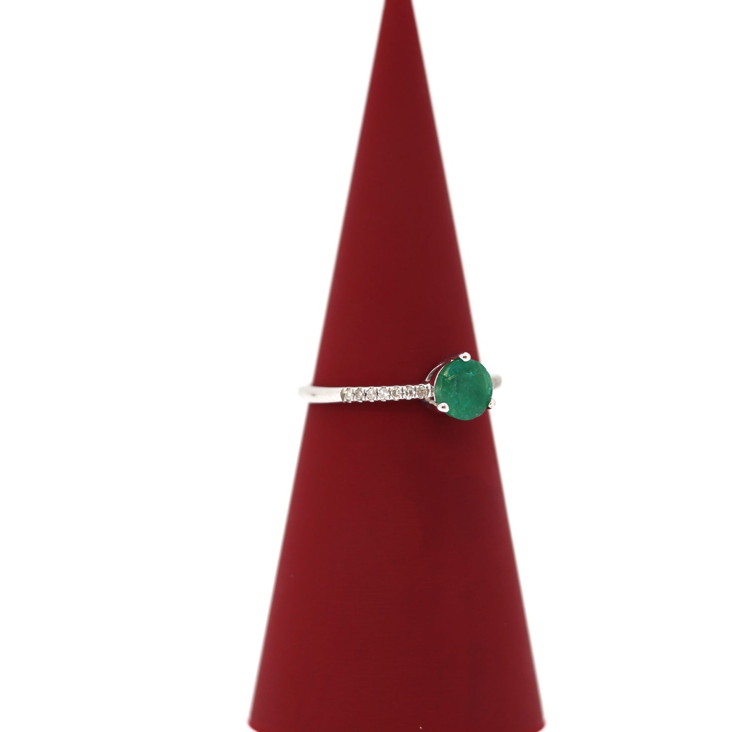 10k Emerald and Diamonds Ring