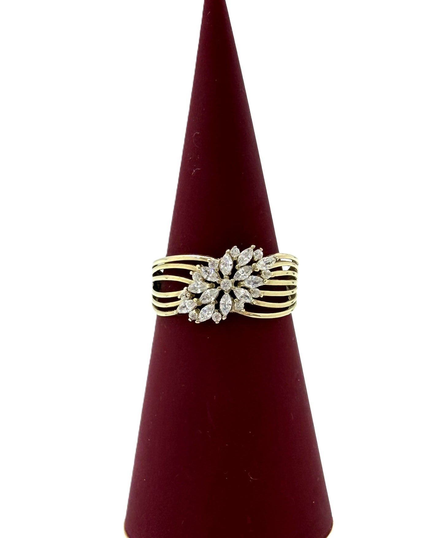 10k Flower Ring