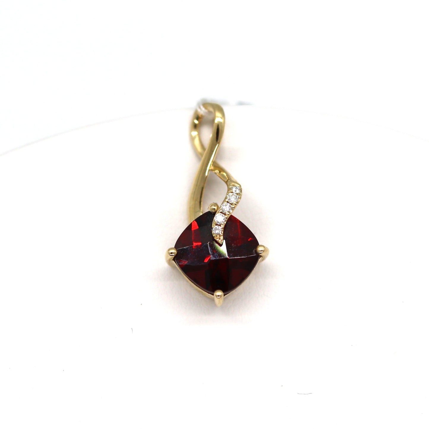 14k Garnet and Diamonds Pendant