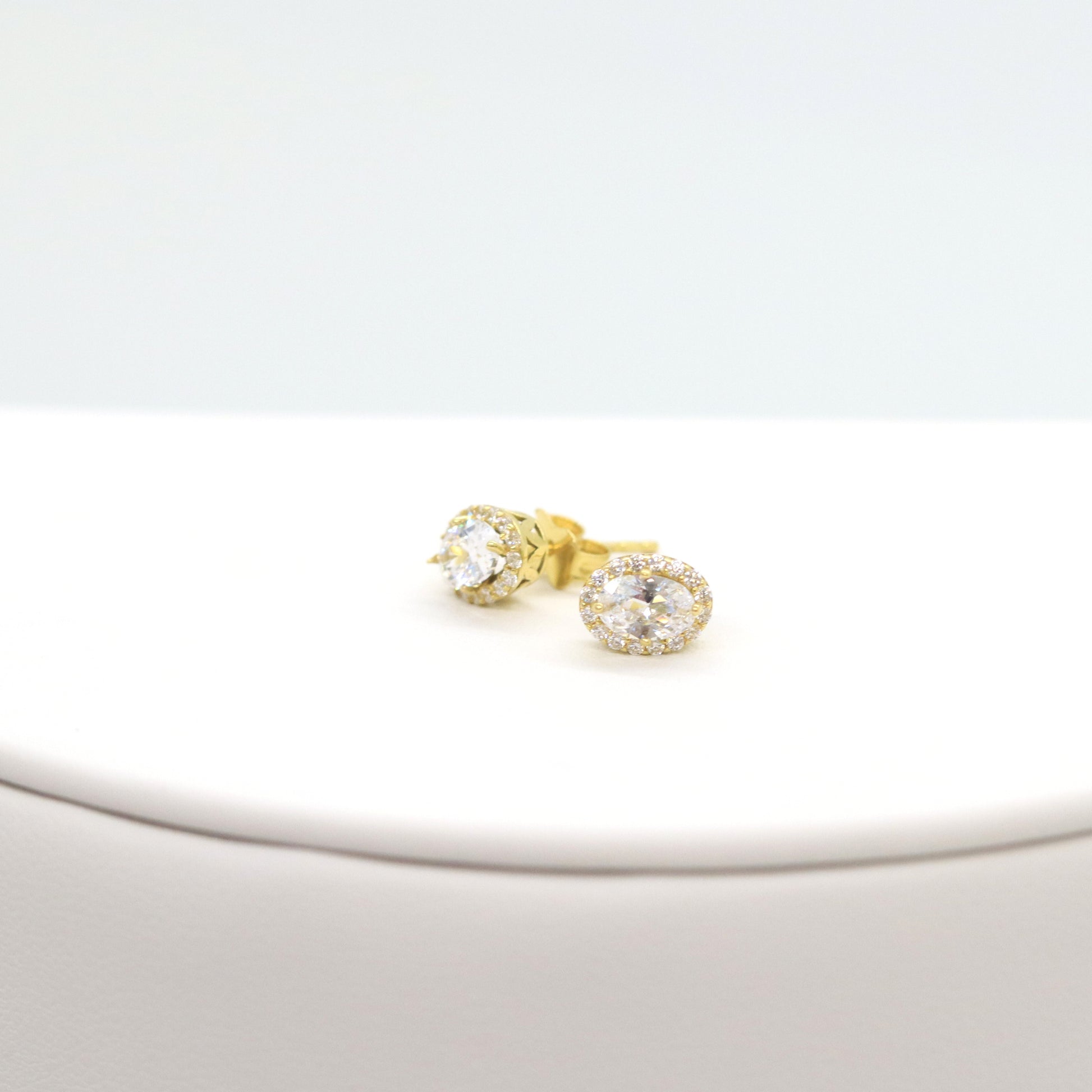 10k Oval CZ Earring