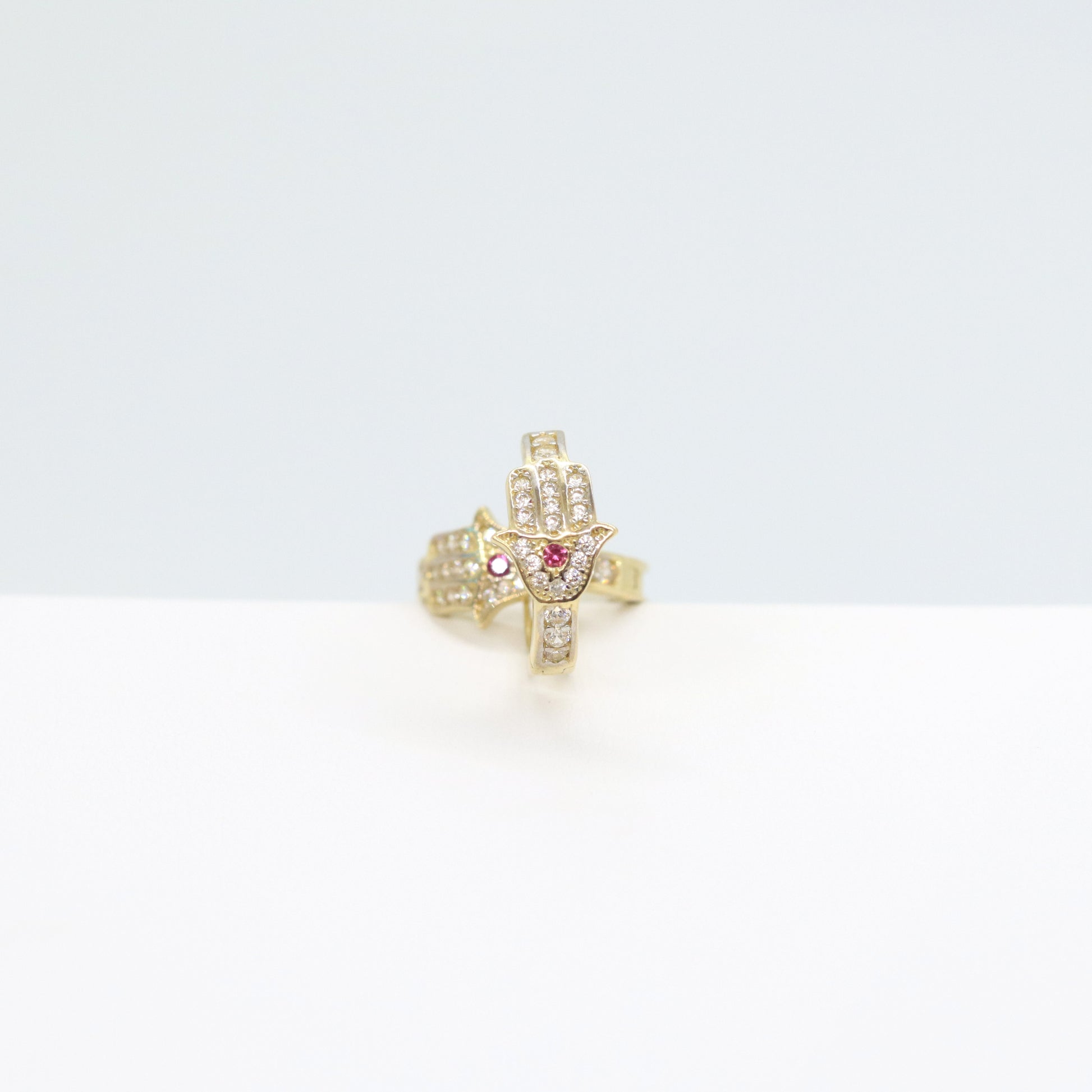 10k Hamsa Huggie